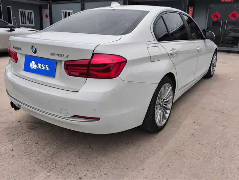 BMW 3 Series 2018 — фото 3