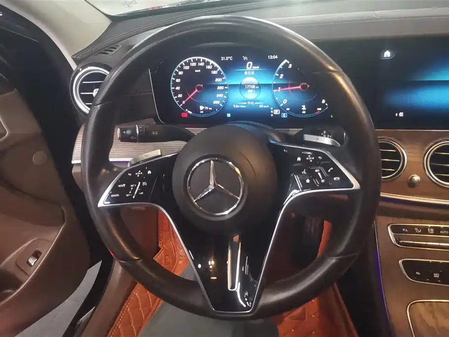 Mercedes-Benz E-Class 2022 — фото 15