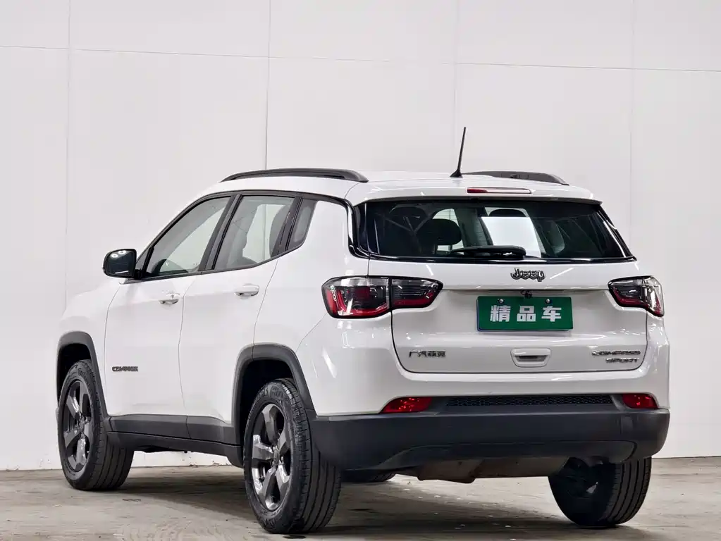 Jeep Compass 2017 — фото 6