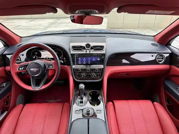 Bentley Bentayga 2021