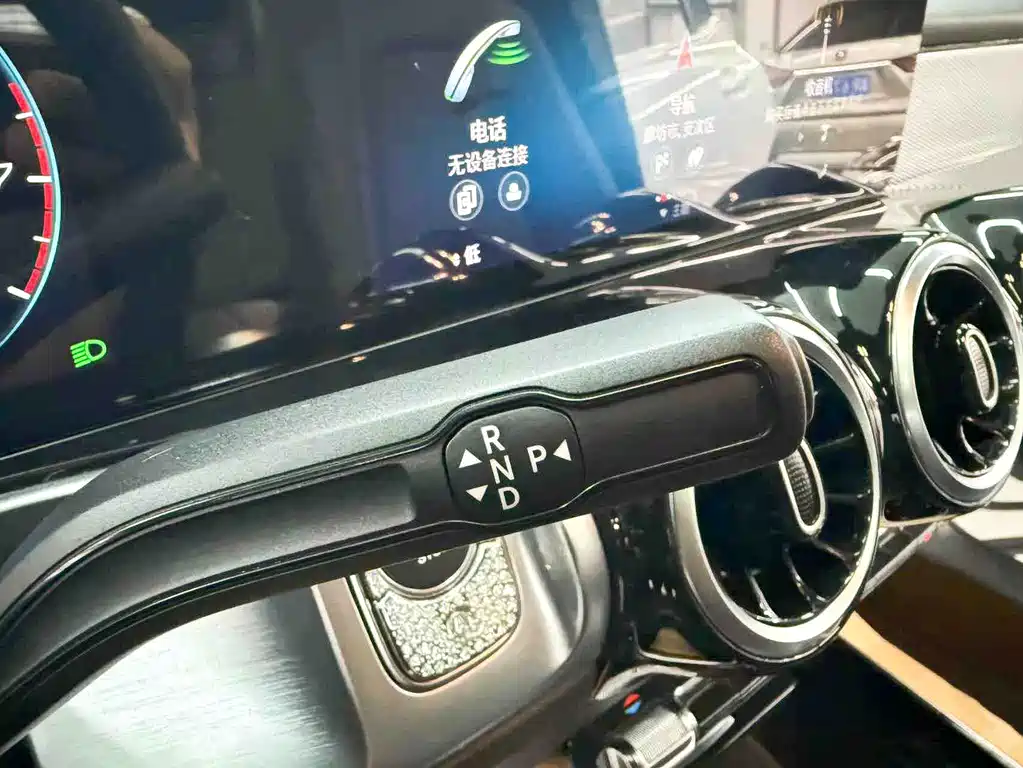Mercedes-Benz GLB 2023 — фото 14