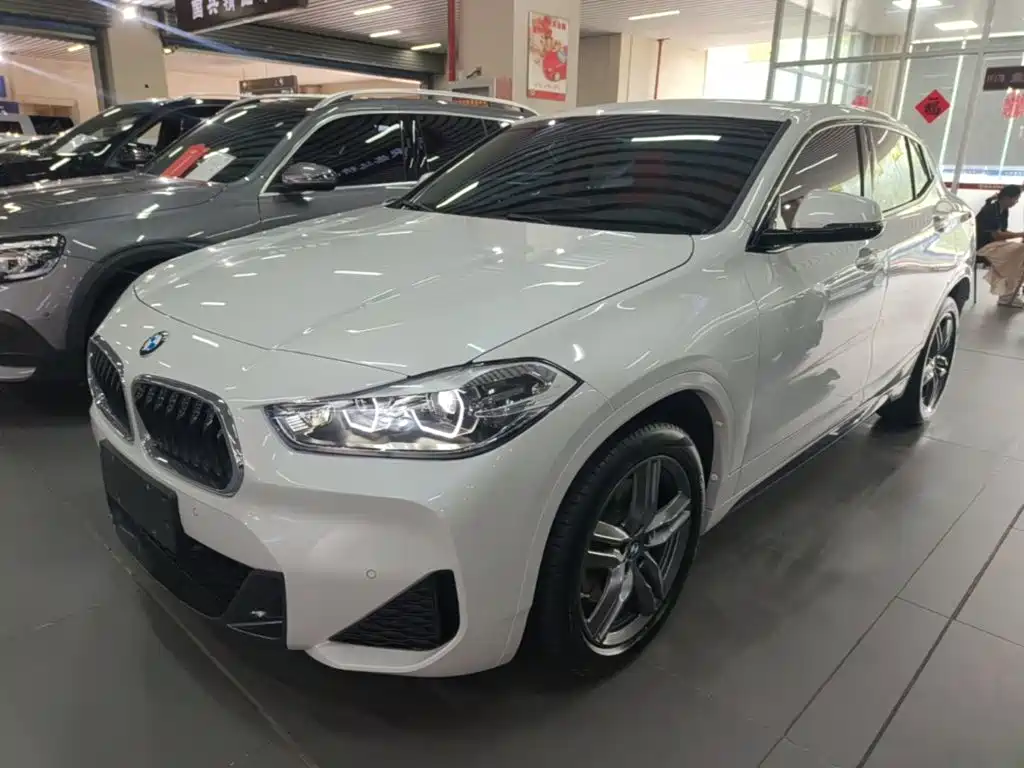 BMW X2 2022 — фото 2