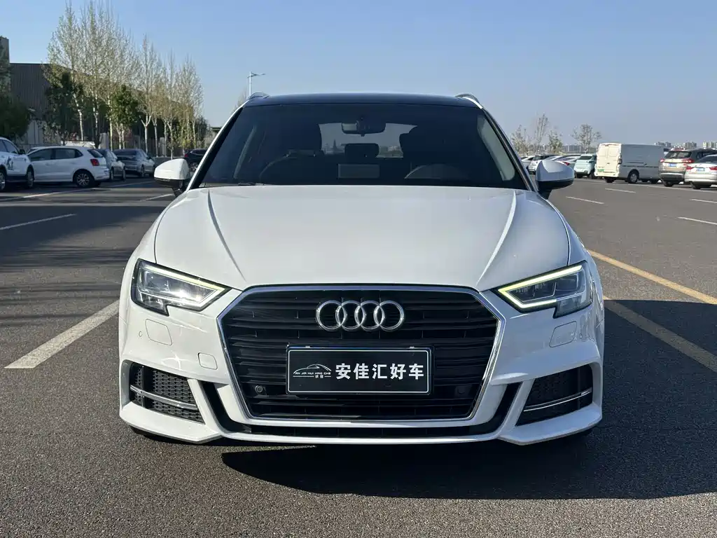 Audi A3 2019 — фото 2