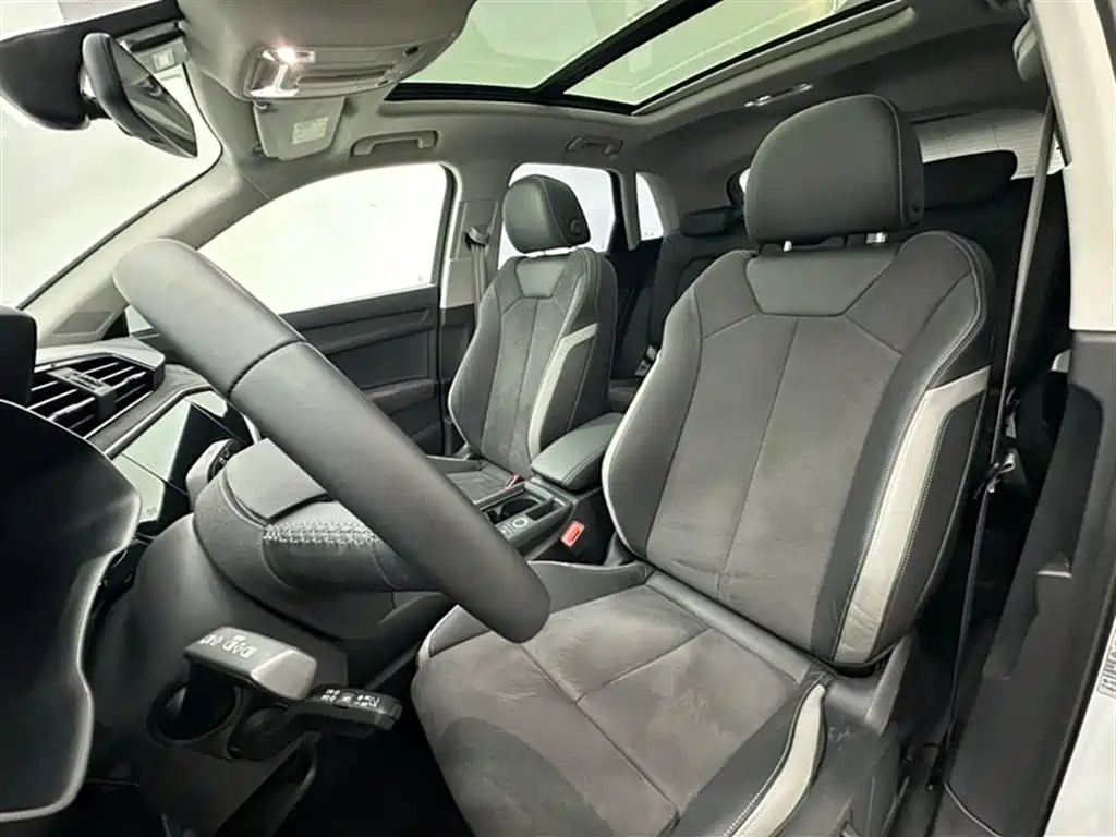 Audi Q3 2023 — фото 13