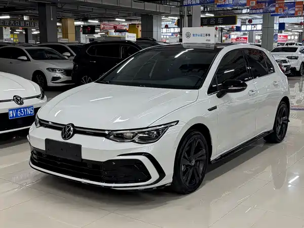 Volkswagen Golf 2022