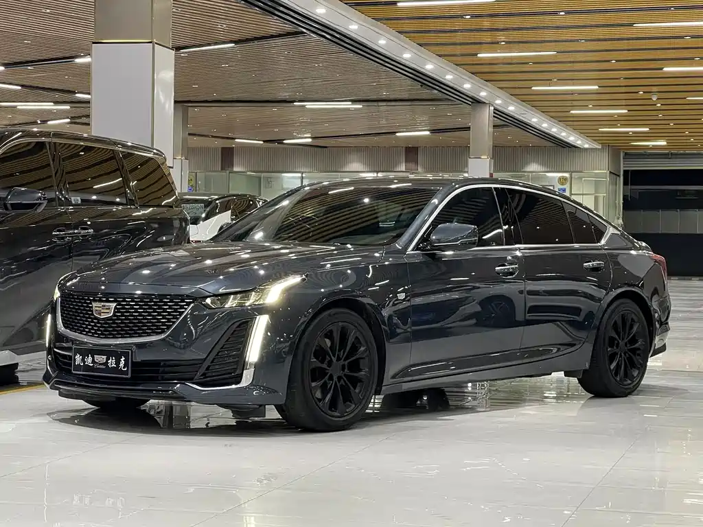Cadillac CT5 2021 — фото 1