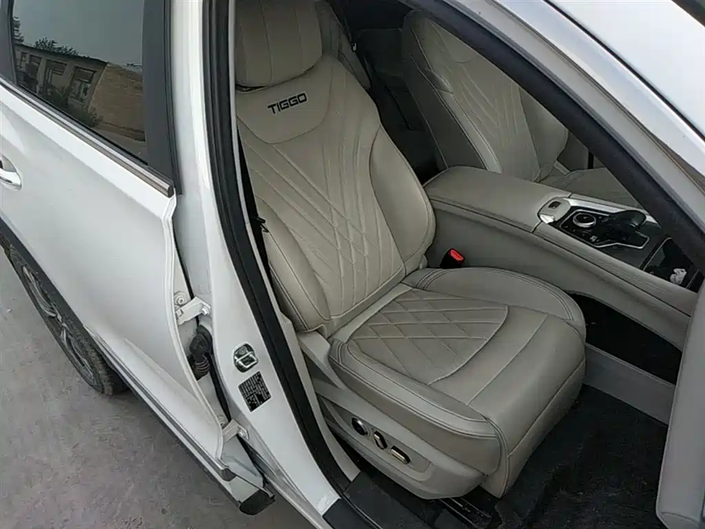 Chery Tiggo 8 PRO NEV 2023 — фото 25