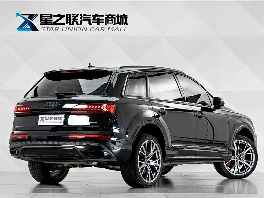 Audi Q7 2023 — фото 6