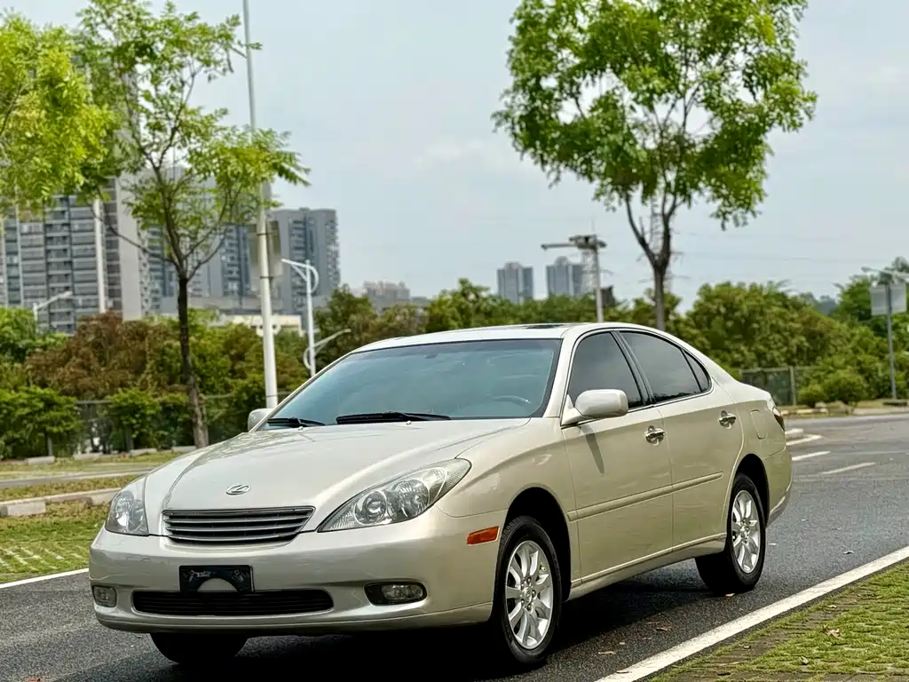 Lexus ES 2004 — фото 1