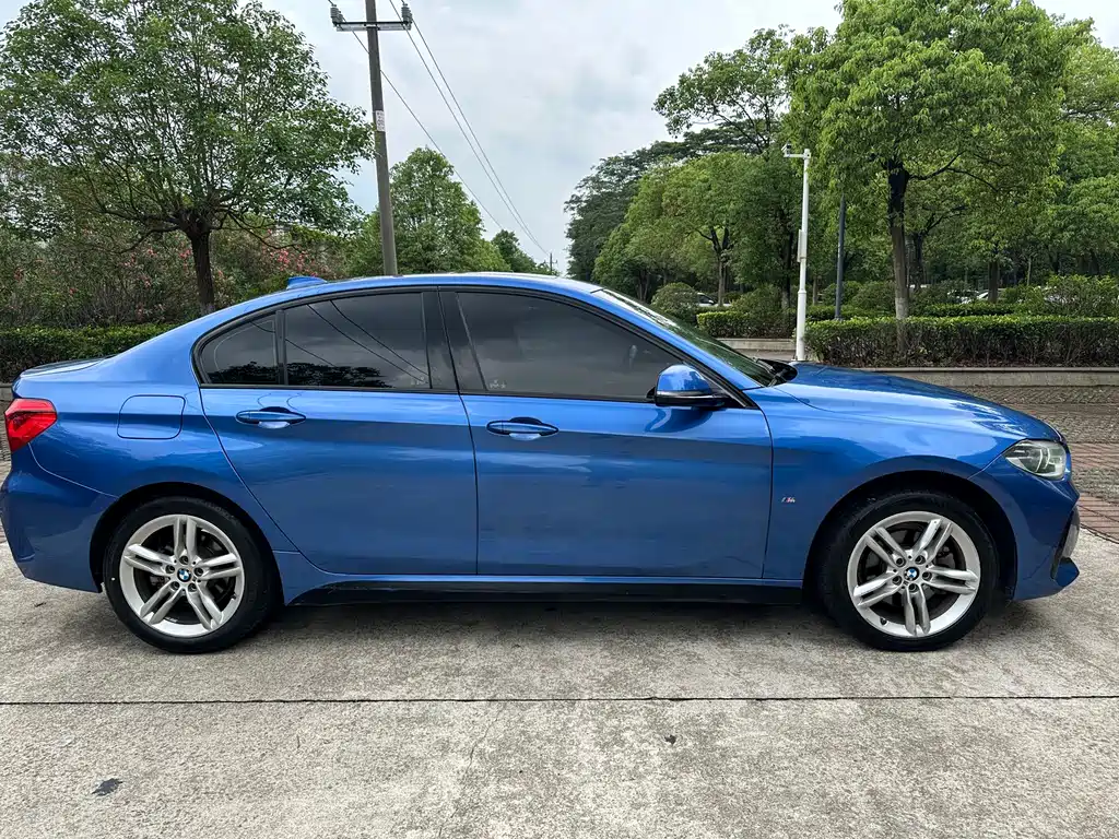 BMW 1 Series 2020 — фото 13
