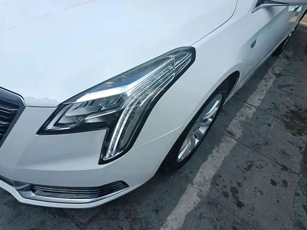 Cadillac XTS 2019 — фото 24