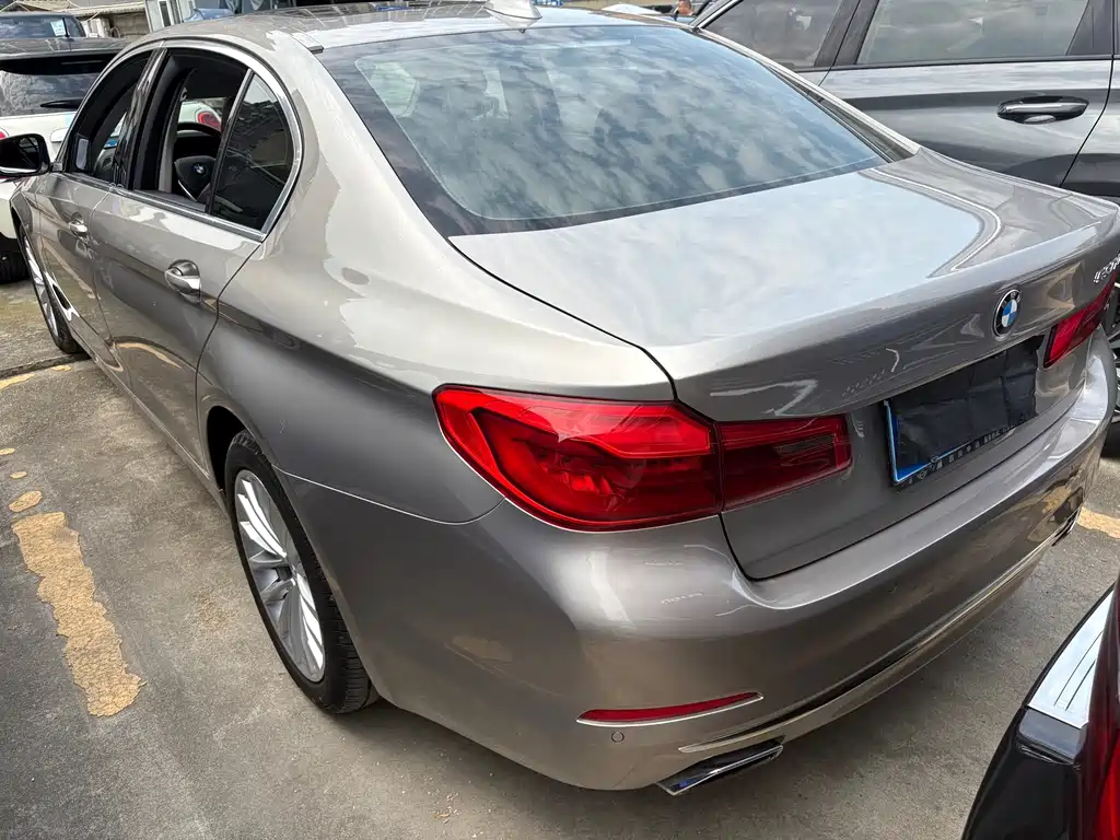 BMW 5 Series 2019