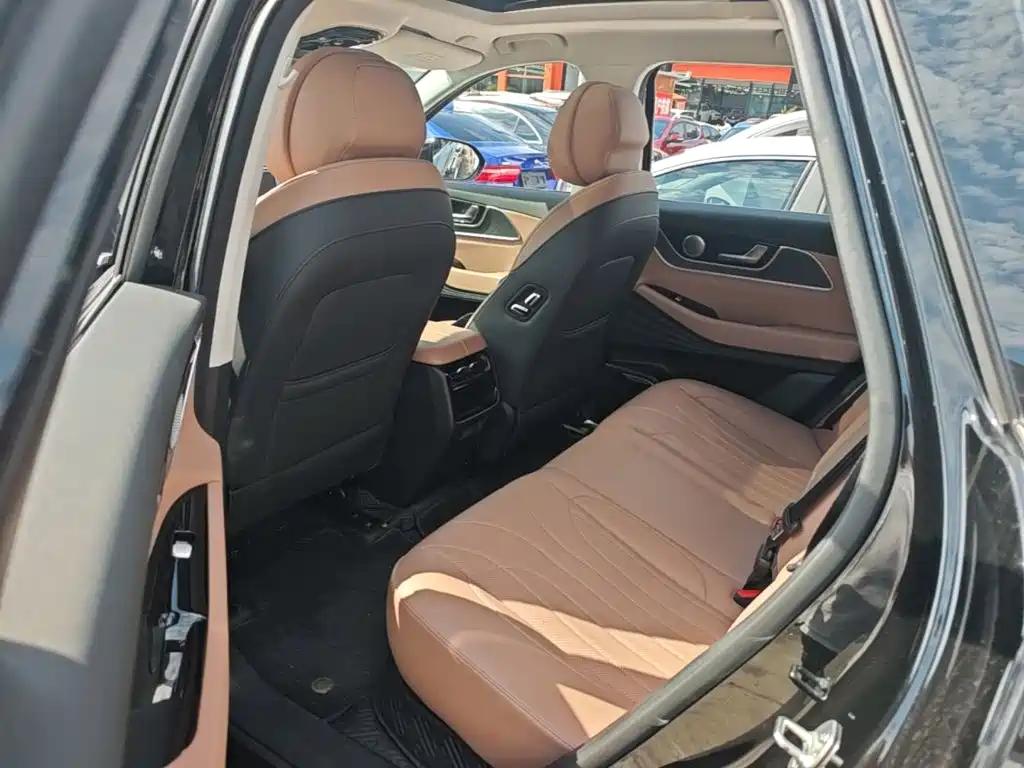 Chery Tiggo 8L 2024 — фото 17