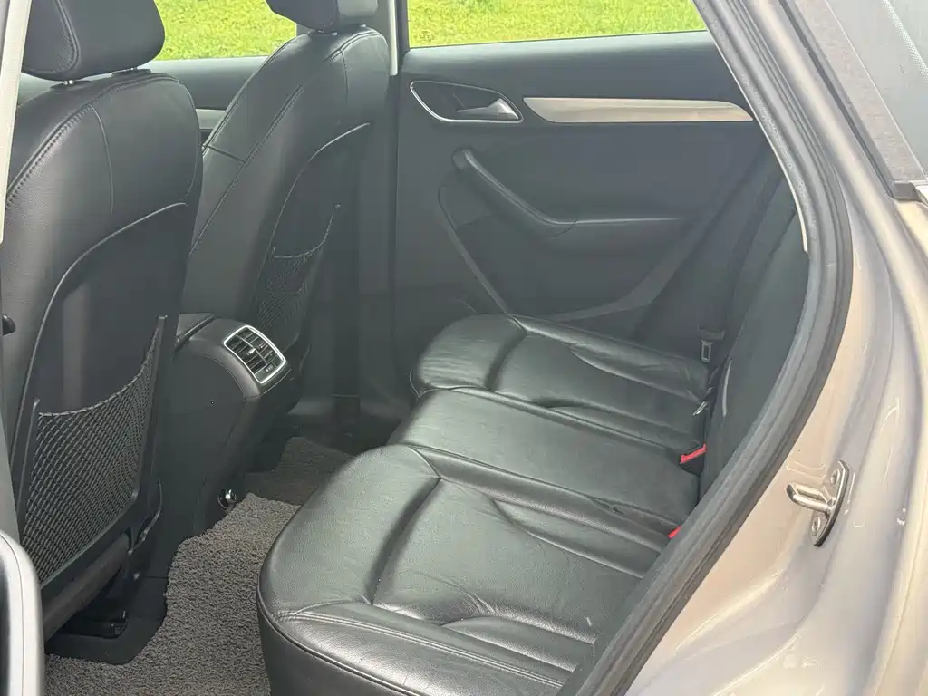 Audi Q3 2014 — фото 7