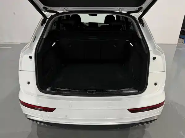 Audi Q5L 2024