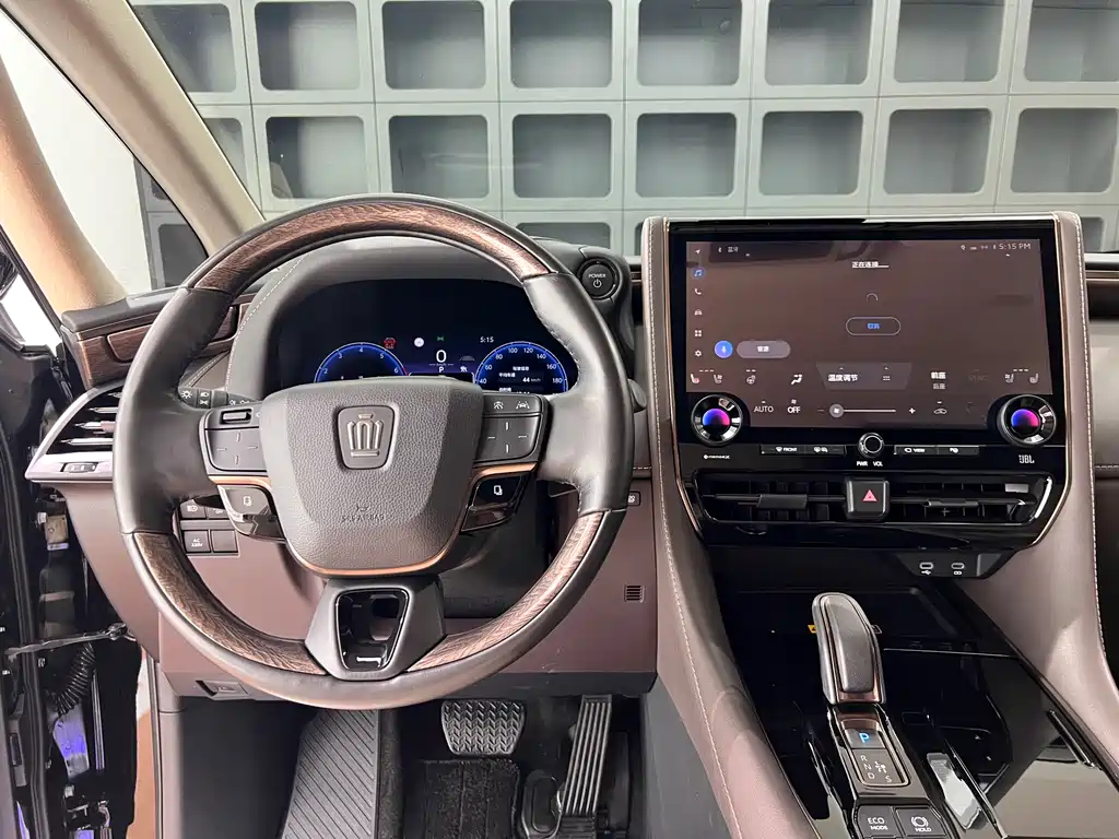 Toyota Vellfire 2024 — фото 27