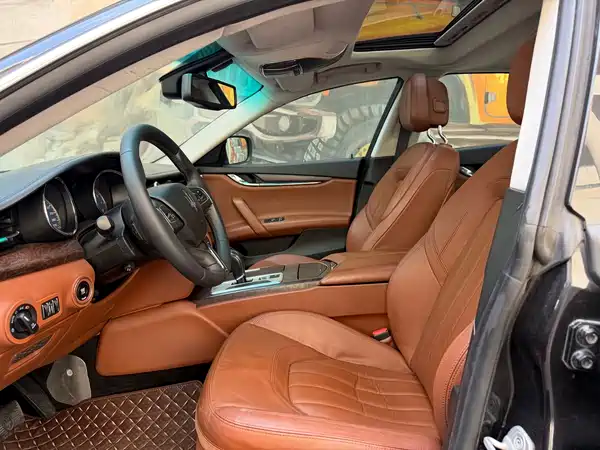 Maserati Quattroporte 2014