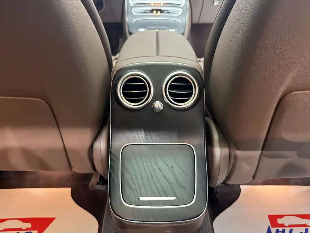 Mercedes-Benz E-Class 2022 — фото 21