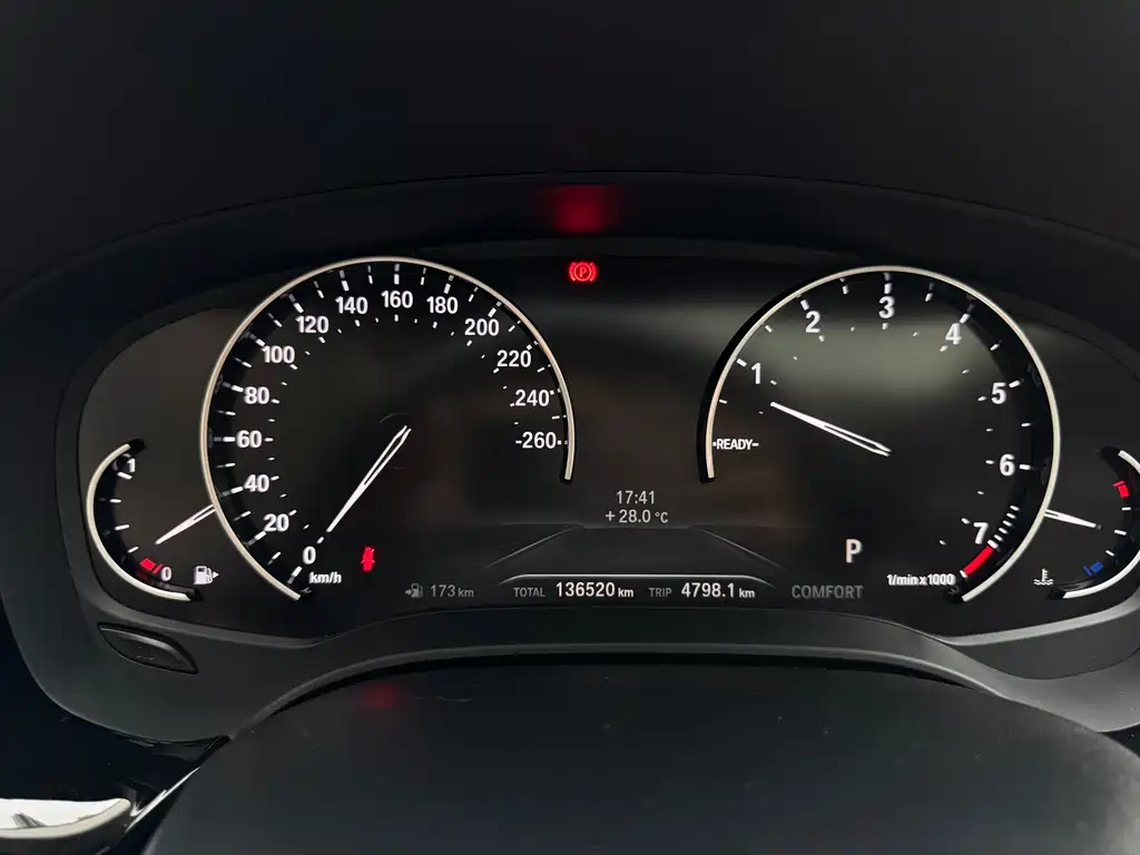 BMW 5 Series 2017 — фото 4