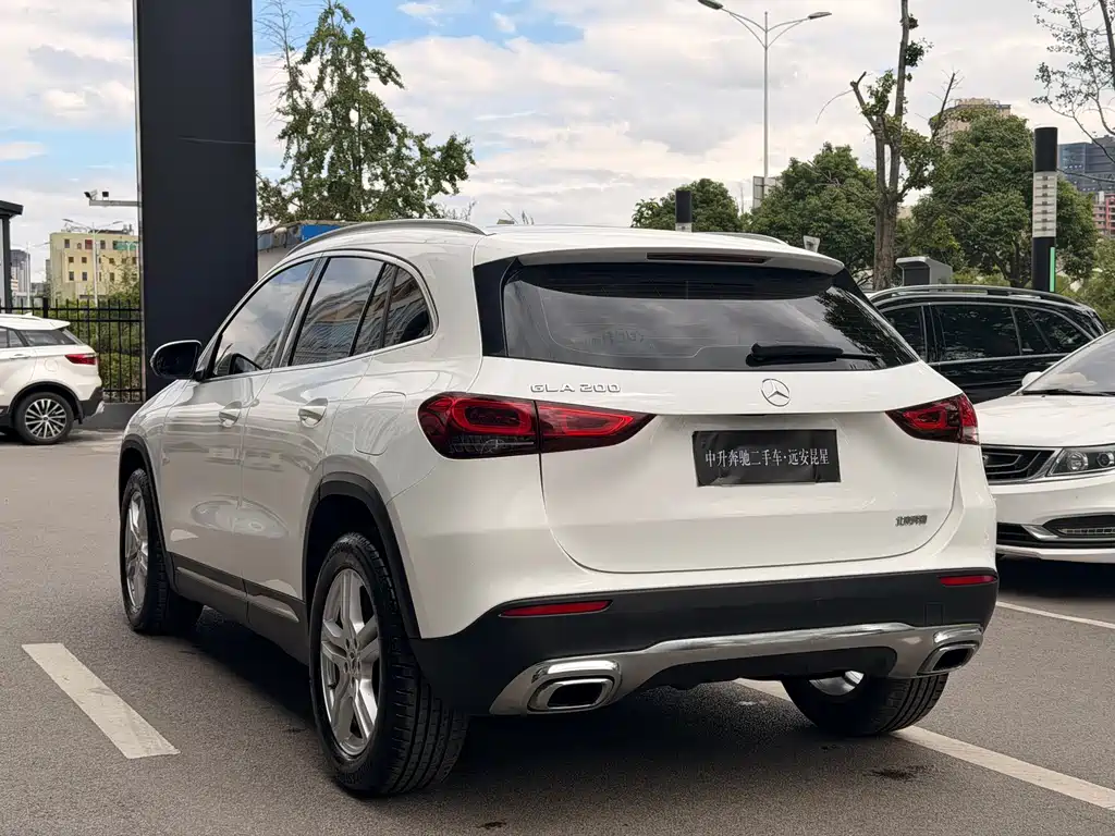 Mercedes-Benz GLA 2023 — фото 10