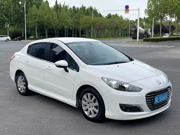 Peugeot 308 2013