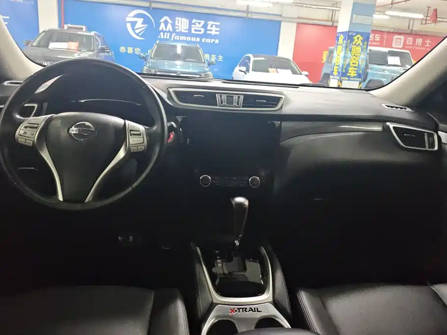 Nissan X-Trail 2017 — фото 12