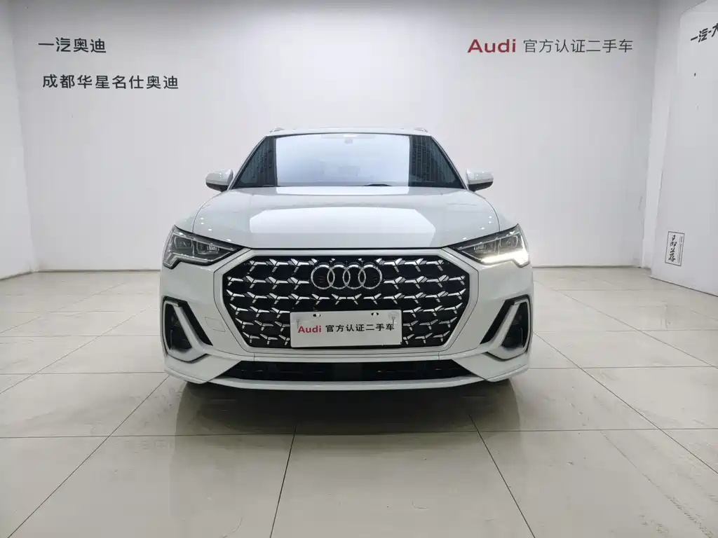 Audi Q3 2024 — фото 2