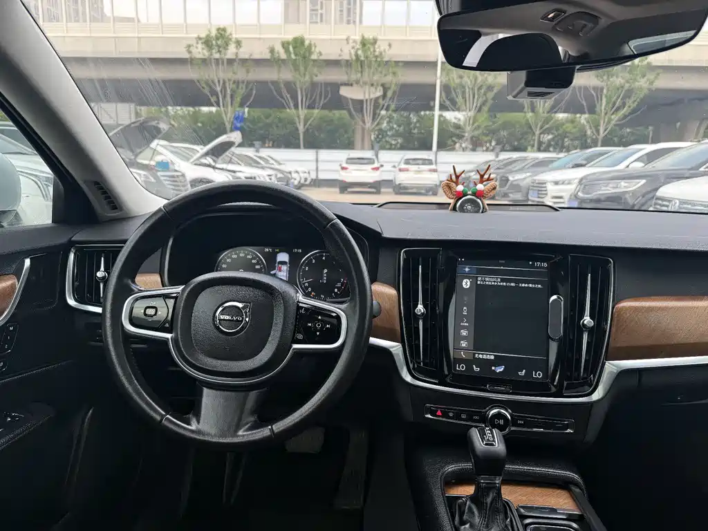 Volvo S90 2019 — фото 10