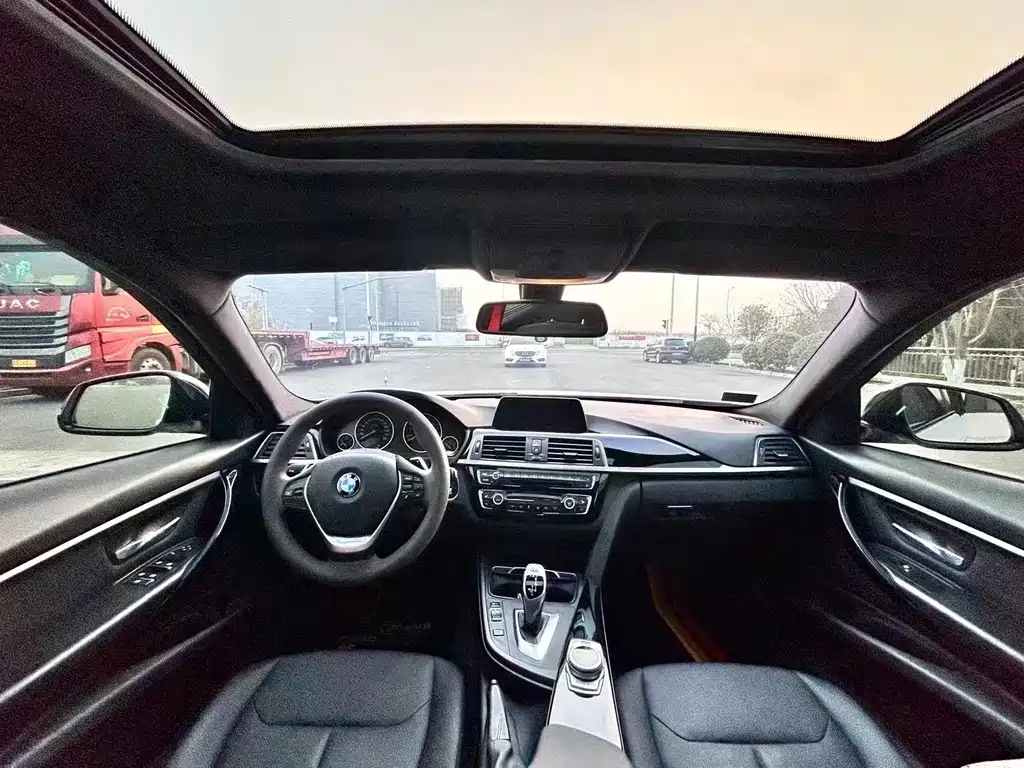 BMW 3 Series 2017
