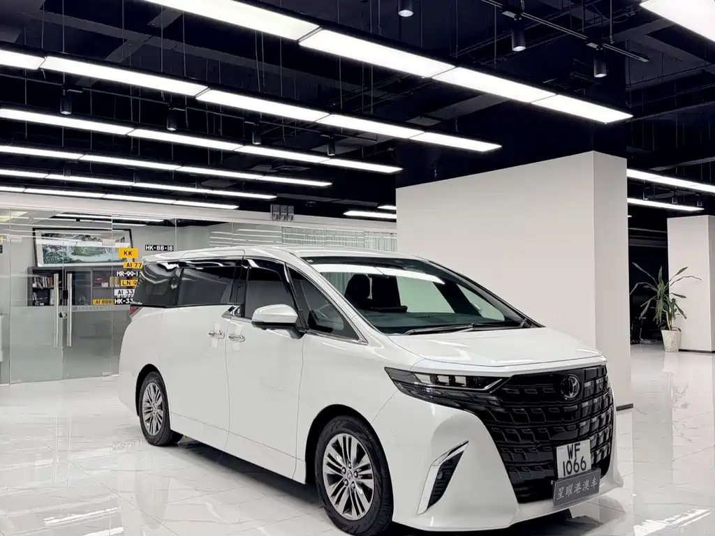 Toyota Alphard 2025 — фото 3