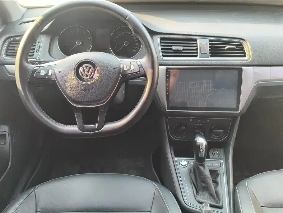Volkswagen Lavida 2019 — фото 12