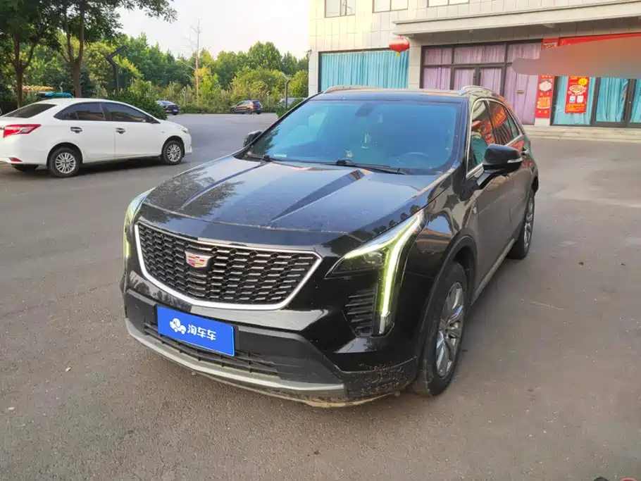 Cadillac XT4 2021 — фото 1