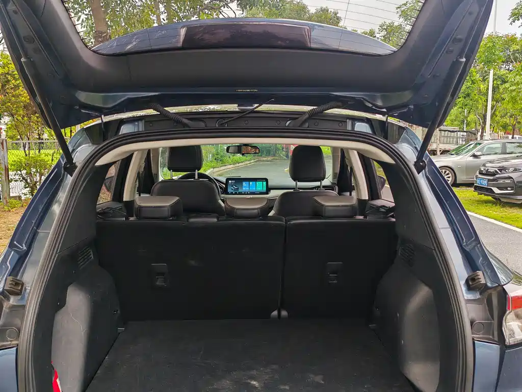 Ford Escape 2021 — фото 13