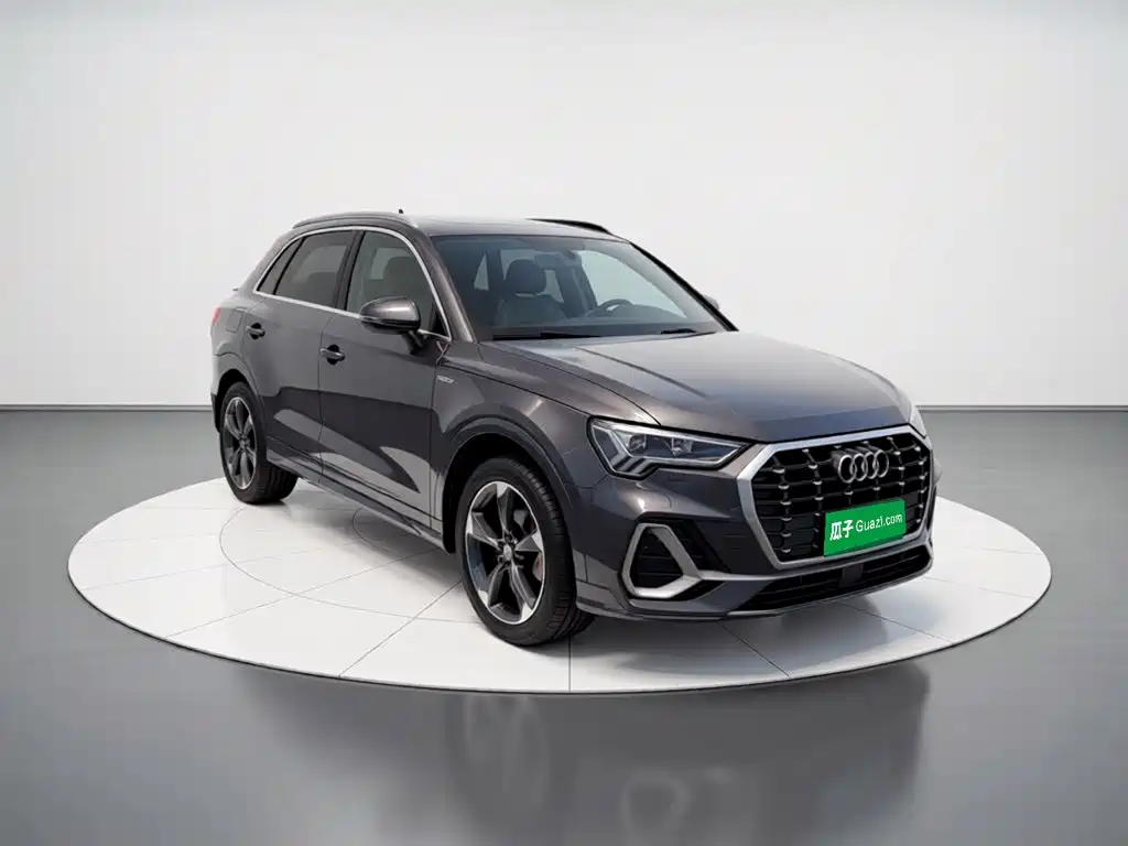 Audi Q3 2020 — фото 23