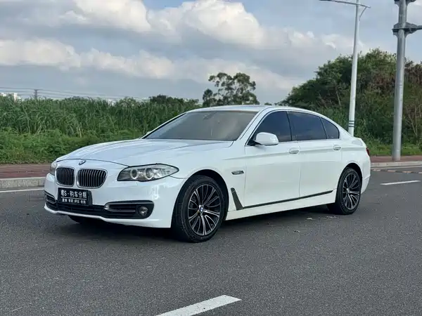 BMW 5 Series 2011