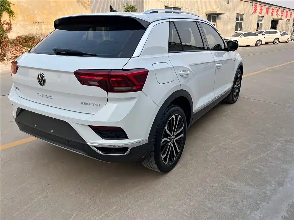 Volkswagen T-Roc 2023 — фото 14