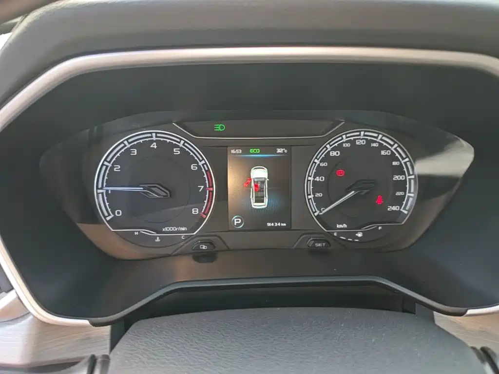 Geely Vision X6 2020 — фото 12