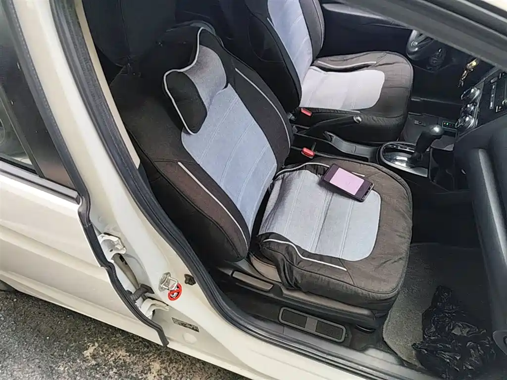 Honda Fit 2015 — фото 25
