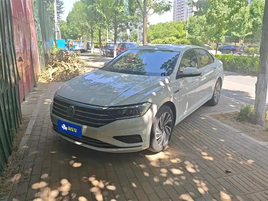 Volkswagen Sagitar 2022