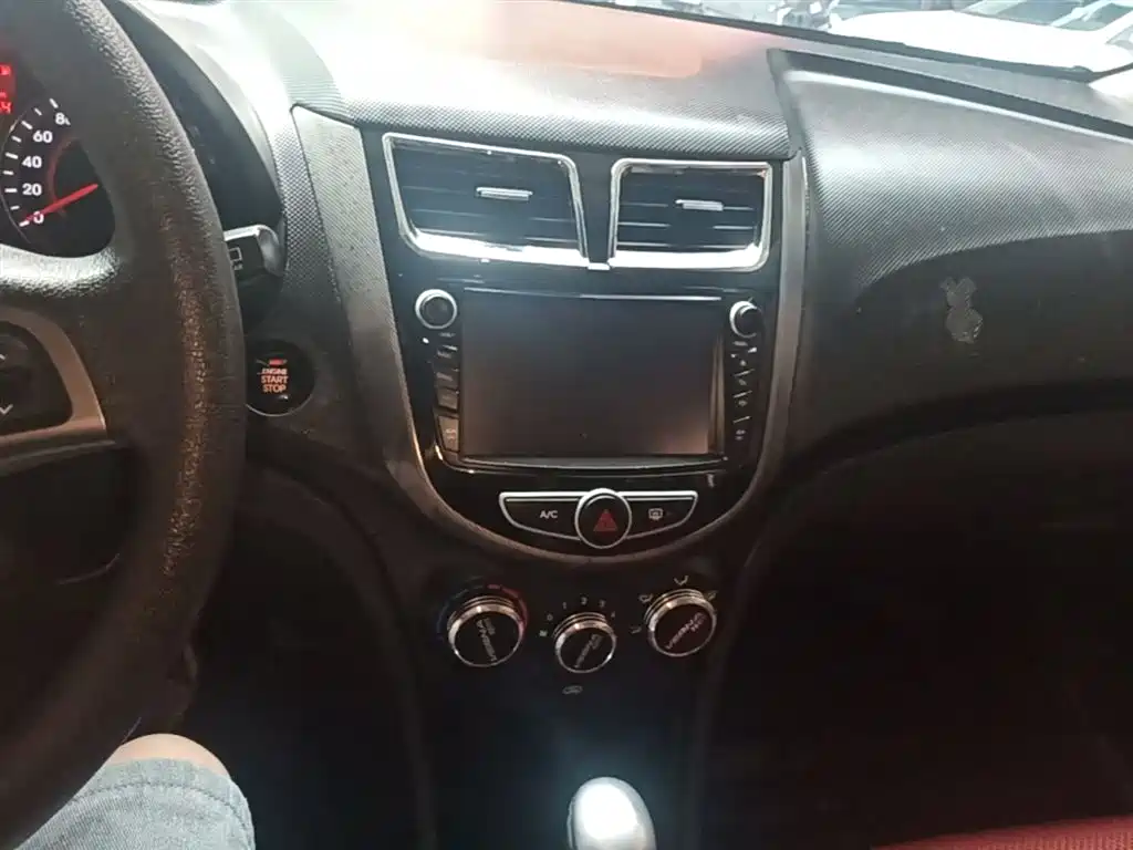 Hyundai Ruiyi 2015 — фото 10