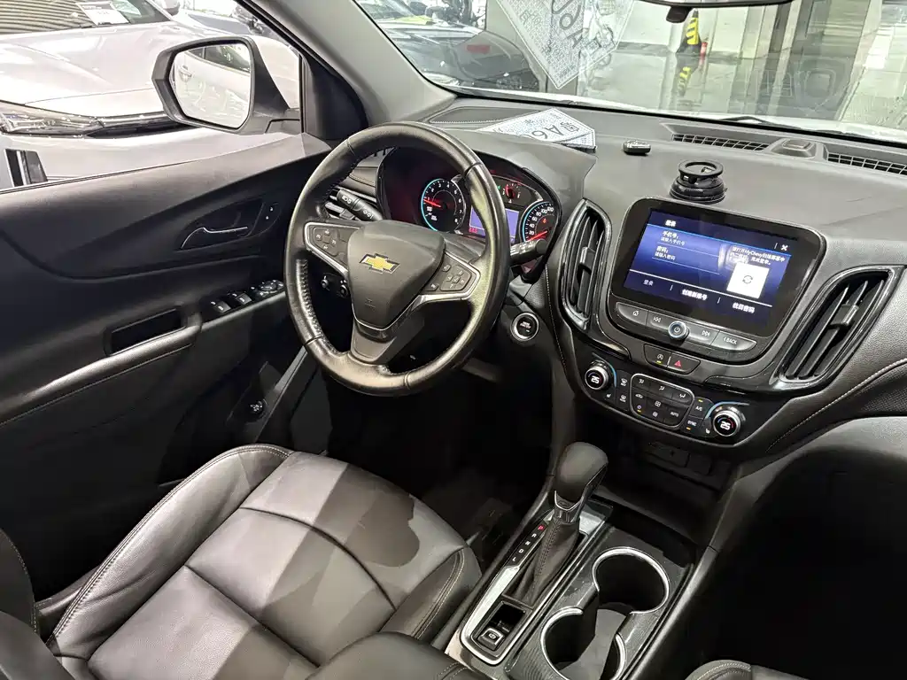 Chevrolet Equinox 2022 — фото 13