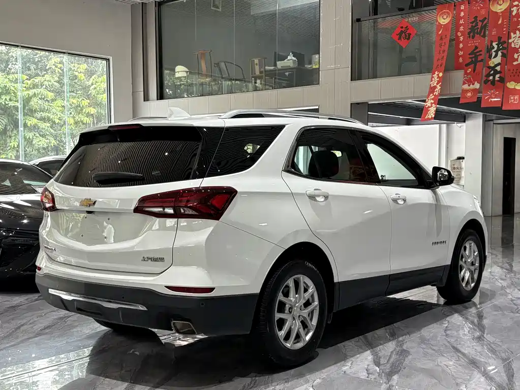 Chevrolet Equinox 2022 — фото 28