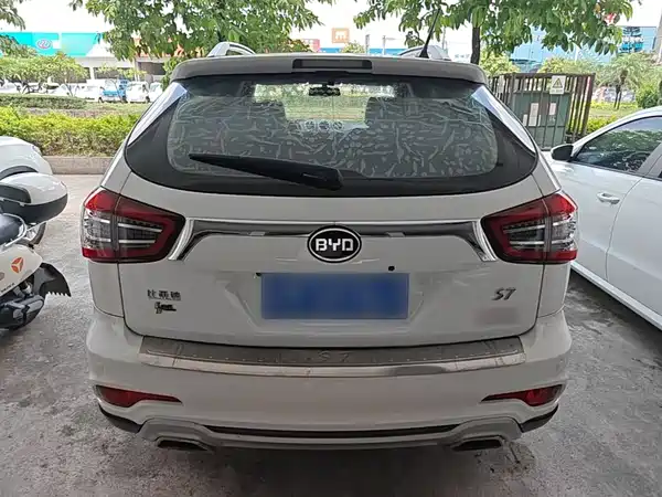 BYD S7 2017