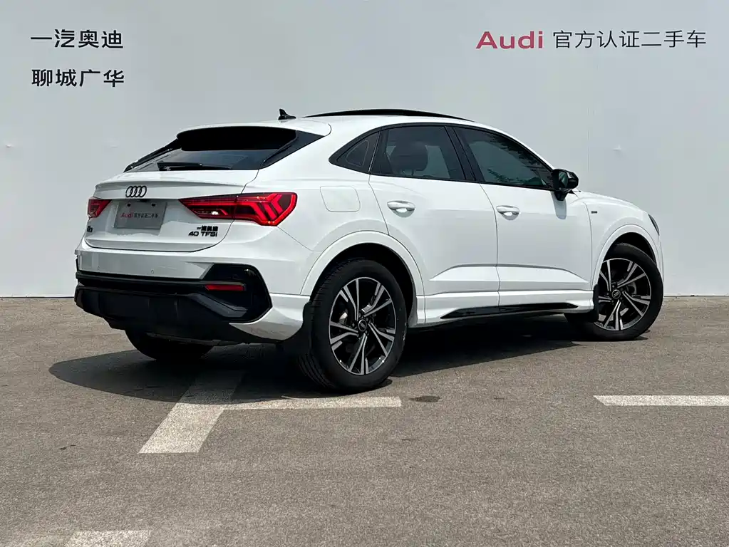 Audi Q3 Sportback 2023 — фото 4