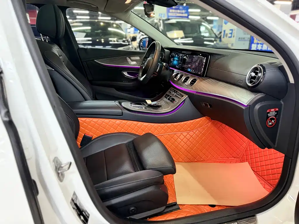 Mercedes-Benz E-Class 2022 — фото 11