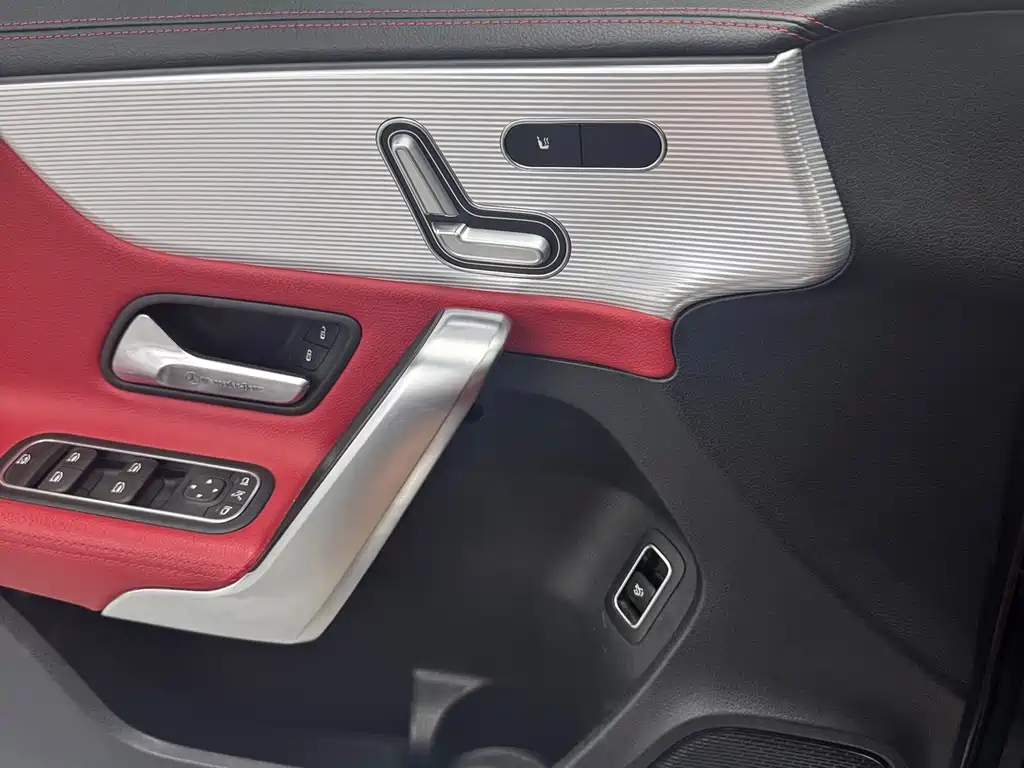 Mercedes-Benz A-Class AMG 2020 — фото 3