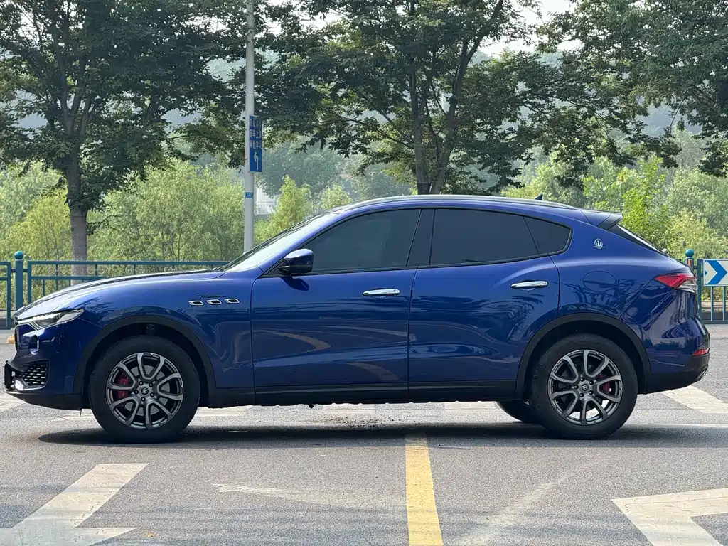 Maserati Levante 2021