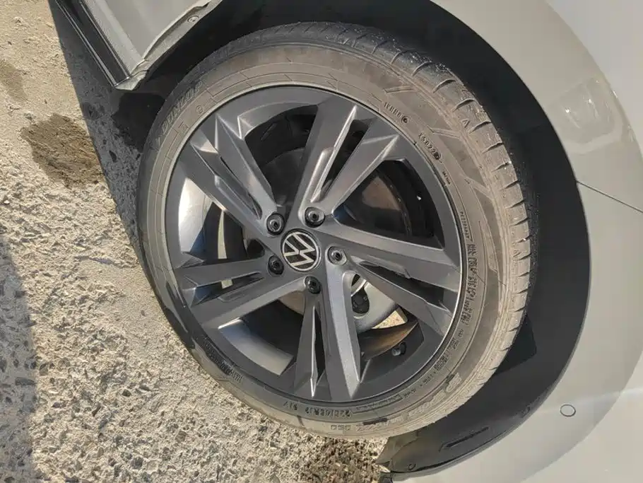 Volkswagen Golf 2023