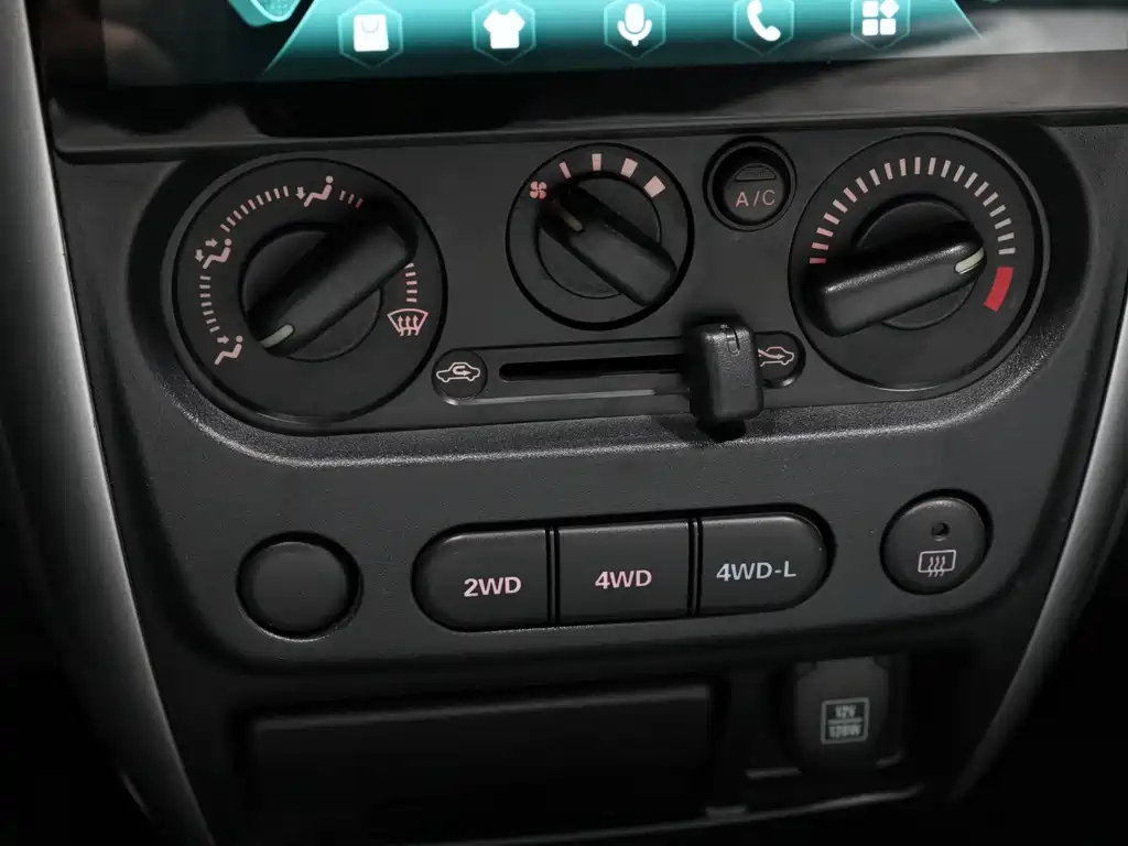 Suzuki Jimny 2012 — фото 17