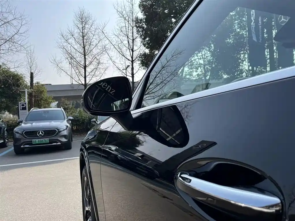 Mercedes-Benz GLC EV — фото 9